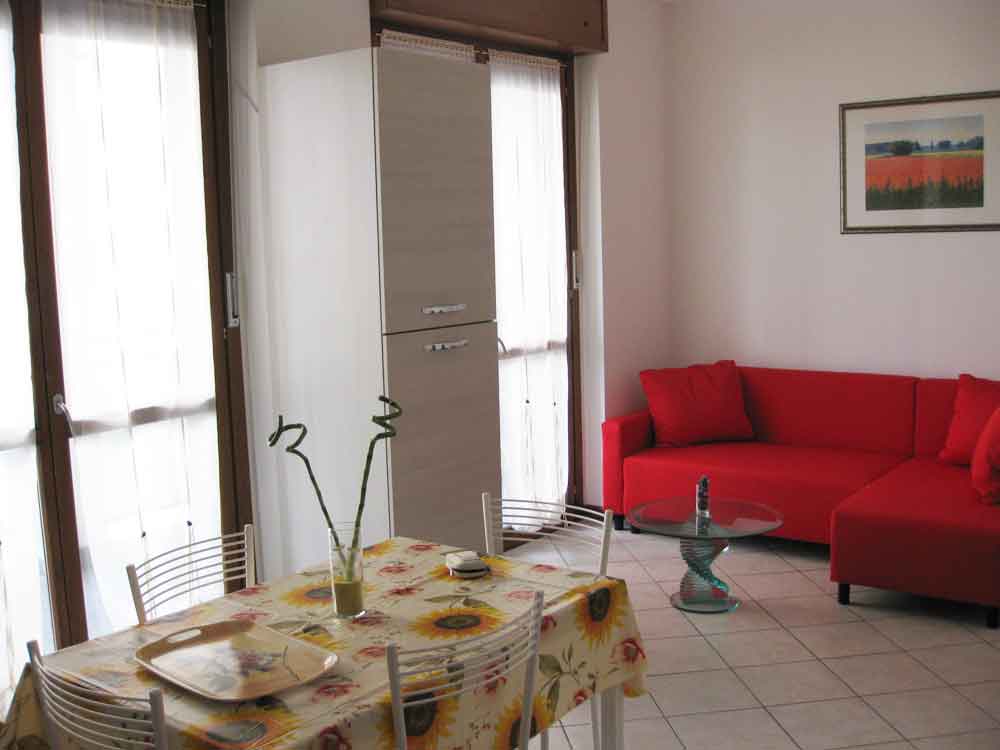 appartamento-via-europa-96-rozzano-soggiorno
